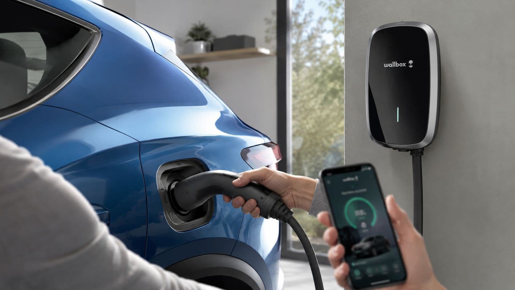 Cómo cargar coche eléctrico: Guía completa 2026